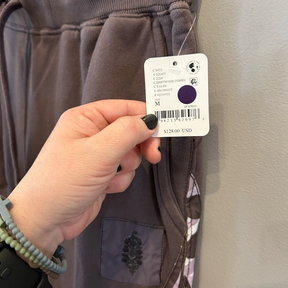 NWT πFP Free People Movement Snow Flow Joggers - Driftwood Combo Taupe - size M - Picture 10 of 12